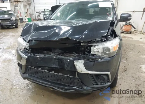 2018 Mitsubishi Outlander Sport 2.0 Es z USA, uszkodzony, nr VIN JA4AP3AU2JU012707